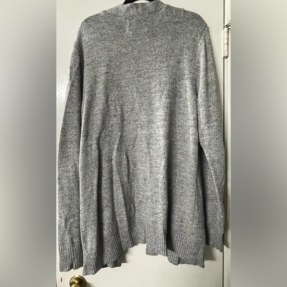 Women's Plus Long Sweater with Pockets - Picture 2 of 3